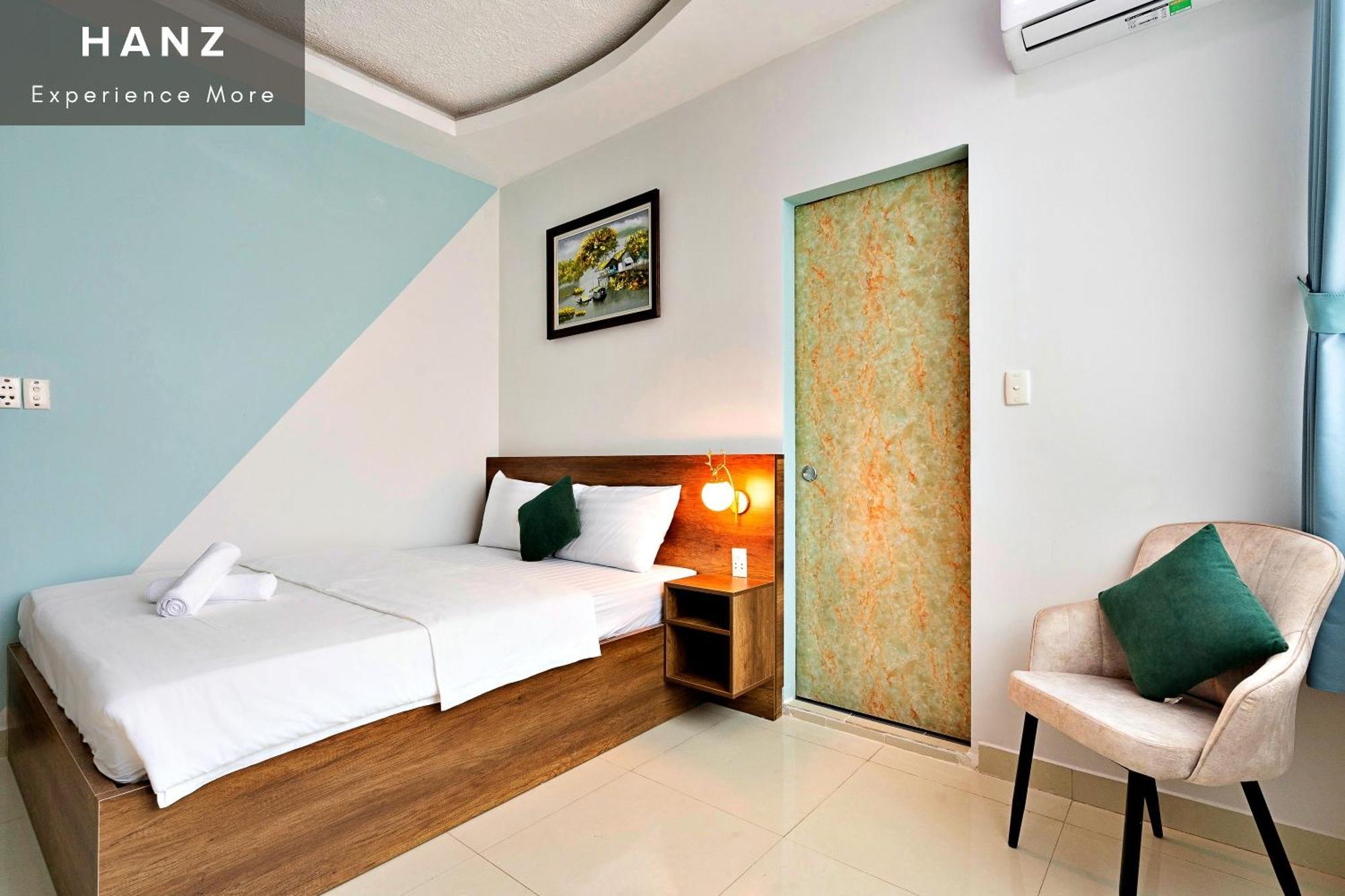 Hanz 137 Vivianne Hotel De Tham Ho Chi Minh City Exterior photo
