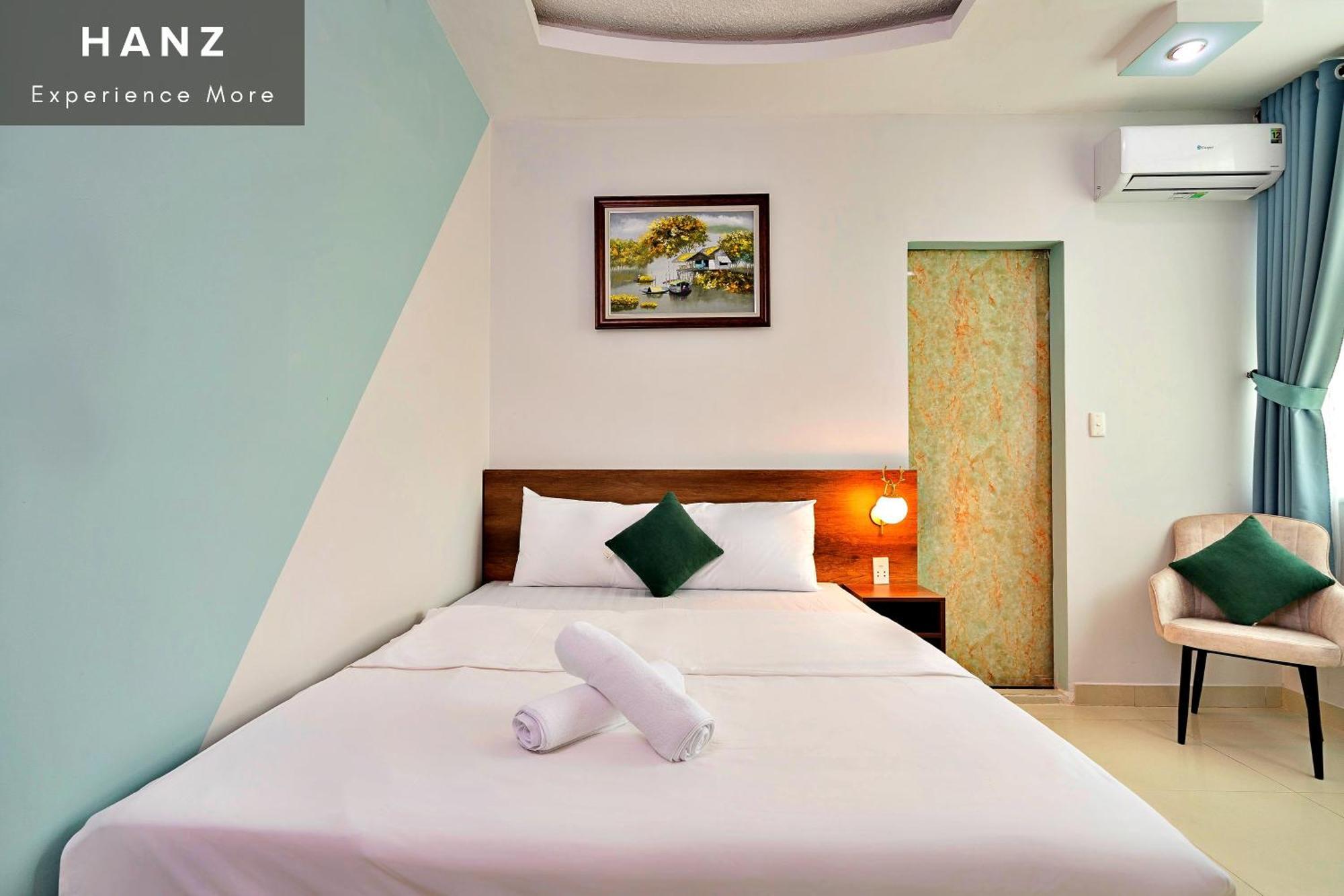 Hanz 137 Vivianne Hotel De Tham Ho Chi Minh City Exterior photo