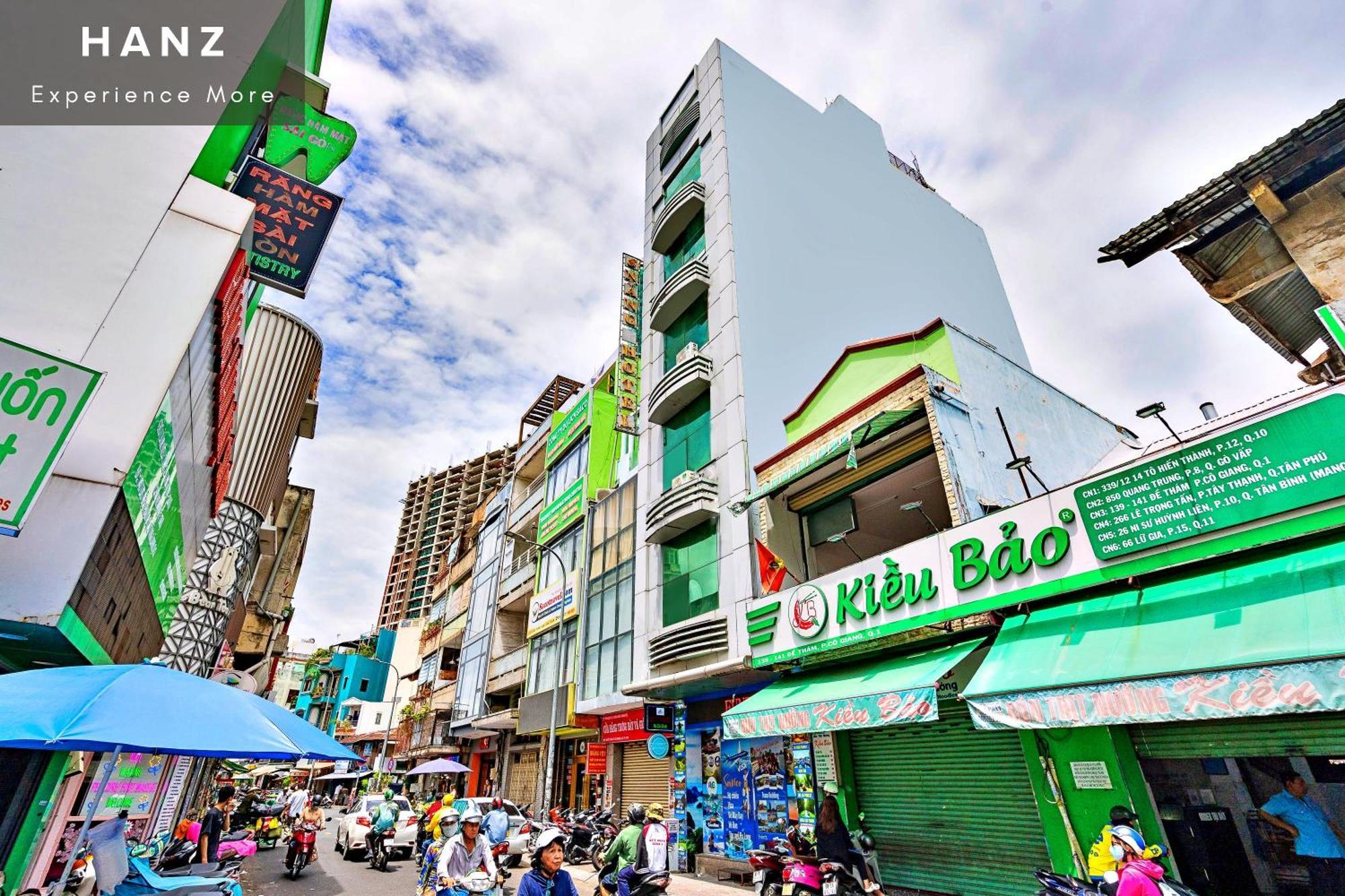 Hanz 137 Vivianne Hotel De Tham Ho Chi Minh City Exterior photo
